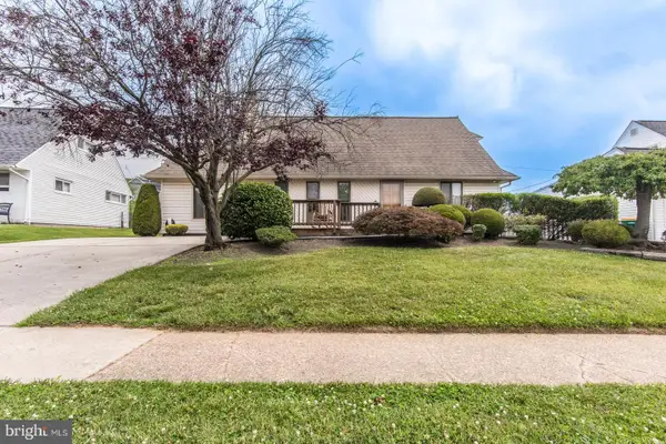 23 Begonia Ln, LEVITTOWN, PA 19054