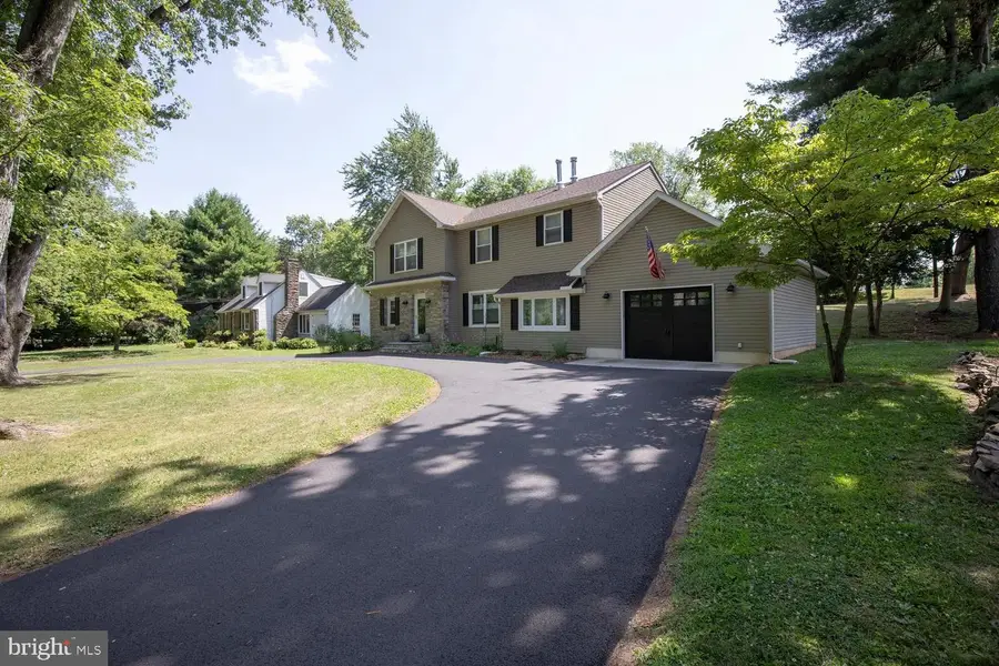 205 Taylorsville Rd, Yardley, PA 19067 - #2