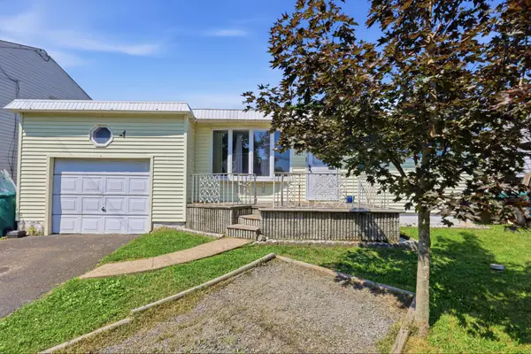 1427 Williams St, LEVITTOWN, PA 19057