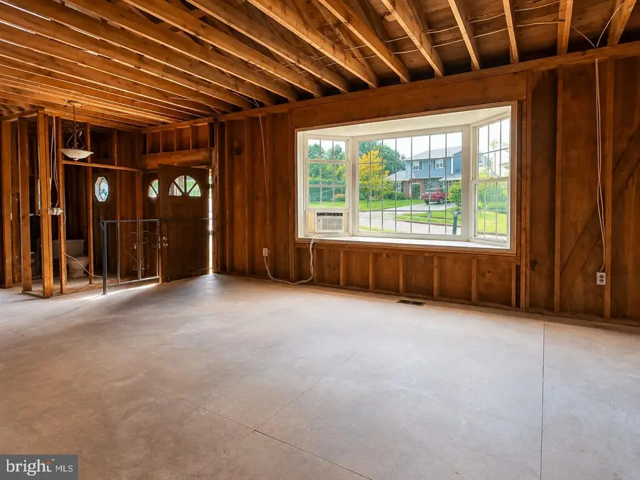 400 Crestwood Ave, Feasterville Trevose, PA 19053 - #2