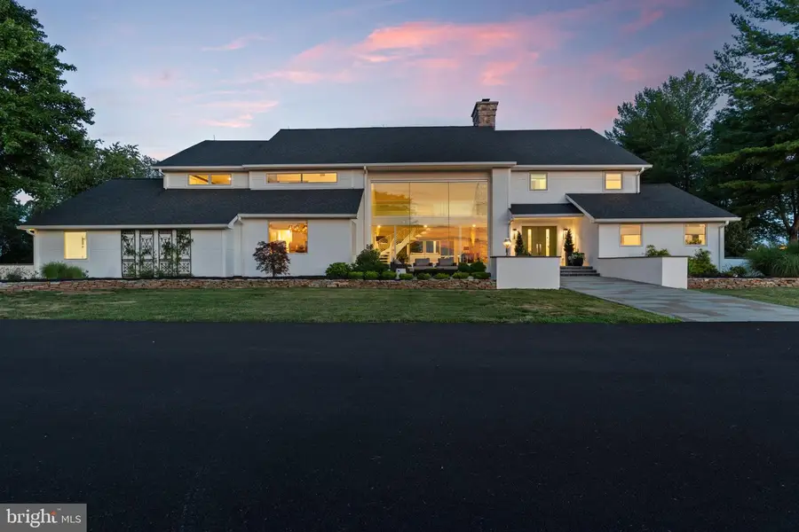 1088 Highland Rd, Newtown, PA 18940 - #2