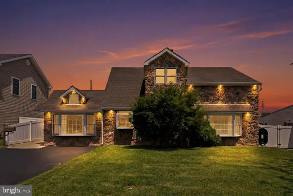 10 Granite Rd, LEVITTOWN, PA 19057