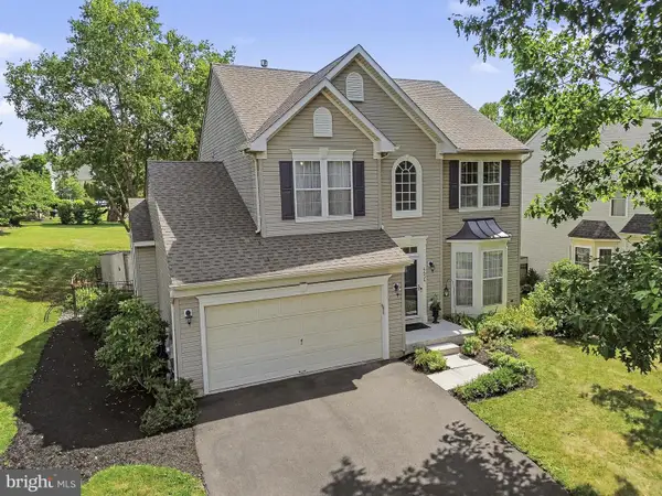 4434 Summer Meadow Dr, DOYLESTOWN, PA 18902