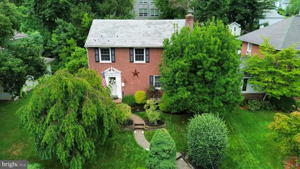 35 E Temple Ave, SELLERSVILLE, PA 18960
