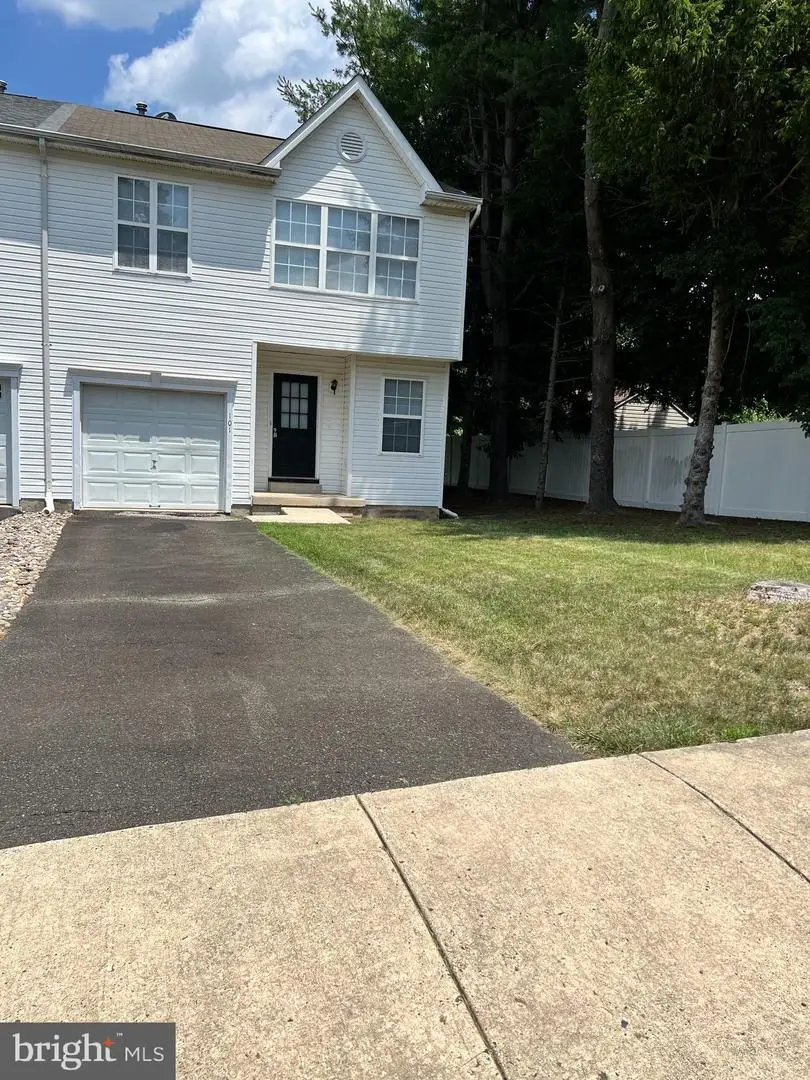101 Hickory Hollow Cir, Warrington, PA 18976 - #3