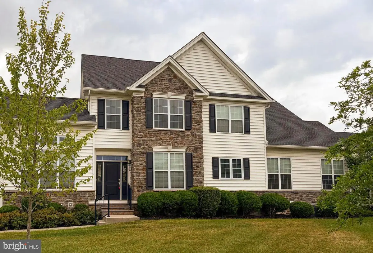 1733 Locust Dr, Yardley, PA 19067 - #1