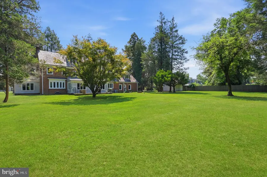 2007 Makefield Rd, Yardley, PA 19067 - #2