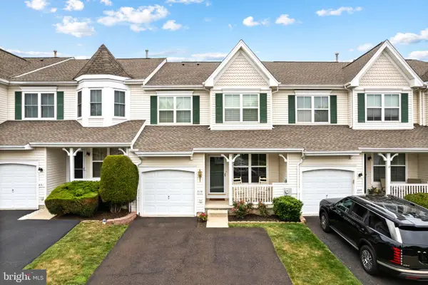229 Coventry Rd, CHALFONT, PA 18914