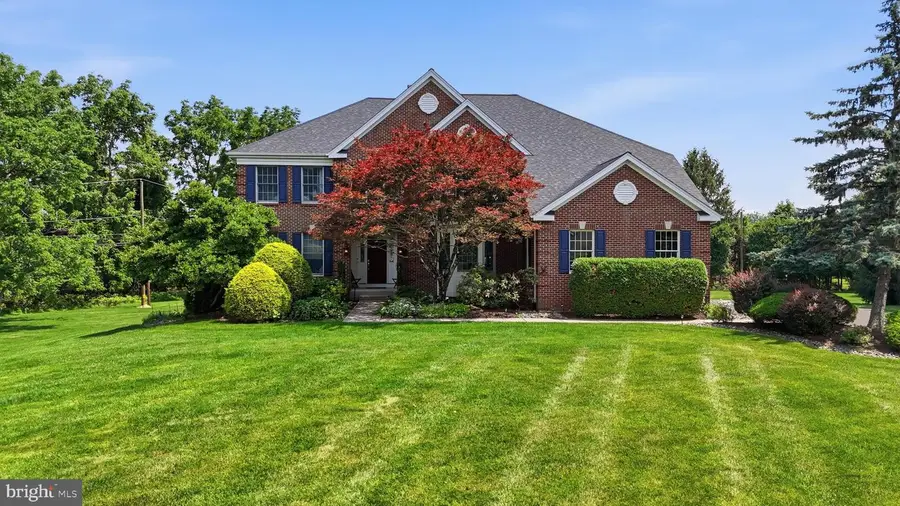 18 Amy Cir, Newtown, PA 18940 - #2