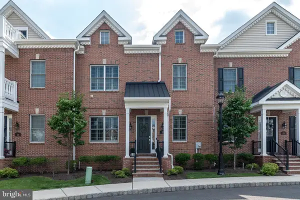 17 Creekview Ln, YARDLEY, PA 19067