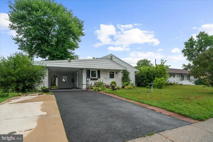 721 Auburn Rd, Fairless Hills, PA 19030 - #2