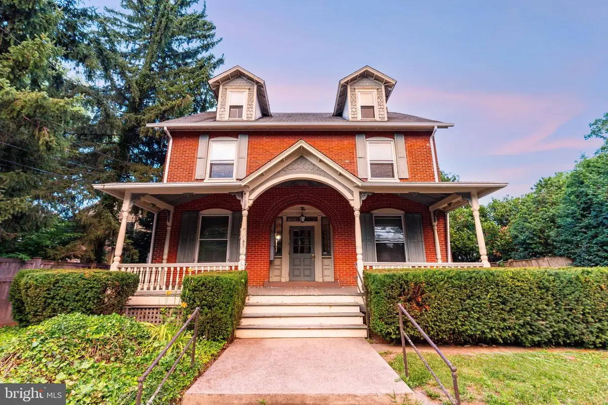 76 N Main St, New Hope, PA 18938 - #1