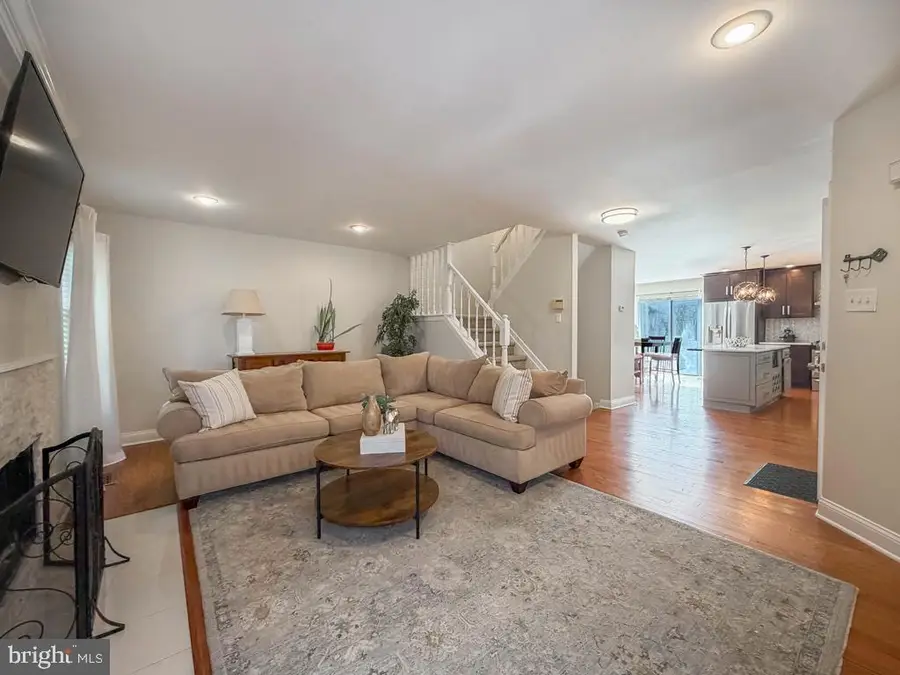 145 Liberty Dr, Langhorne, PA 19047 - #2
