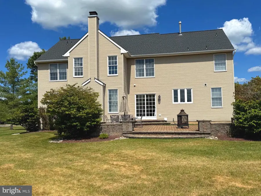 5 Dorchester Ln, Newtown, PA 18940 - #2