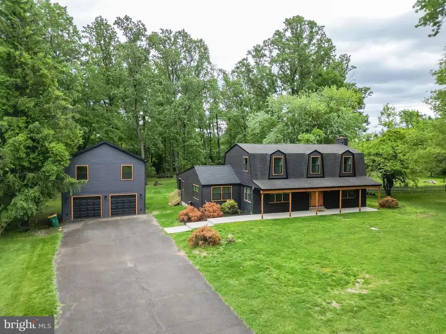 11 Stoopville Rd, Newtown, PA 18940 - #2