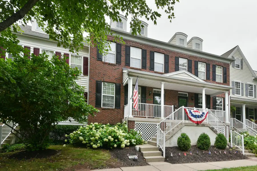 65 Woodbridge Dr, Doylestown, PA 18901 - #2