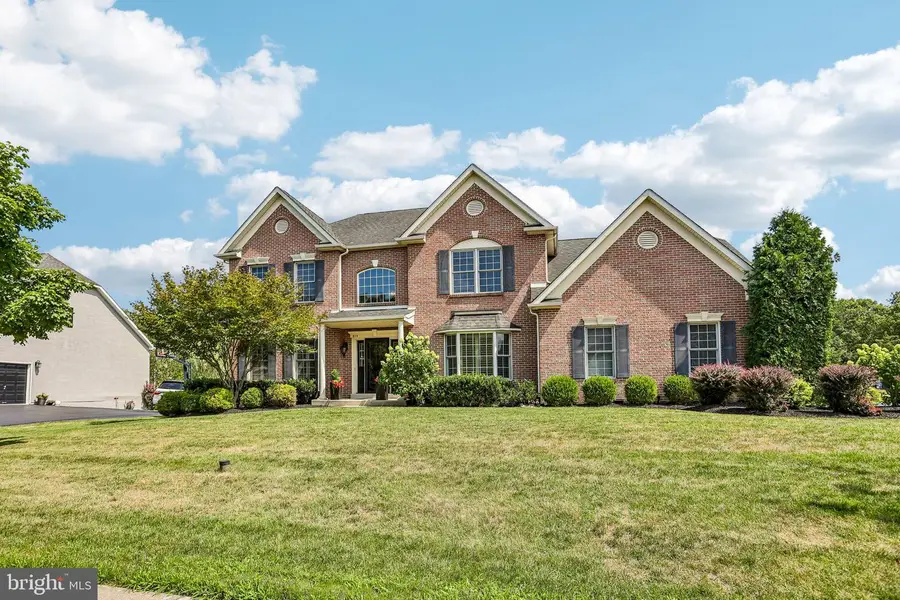 915 Noahs Cir, Warrington, PA 18976 - #2
