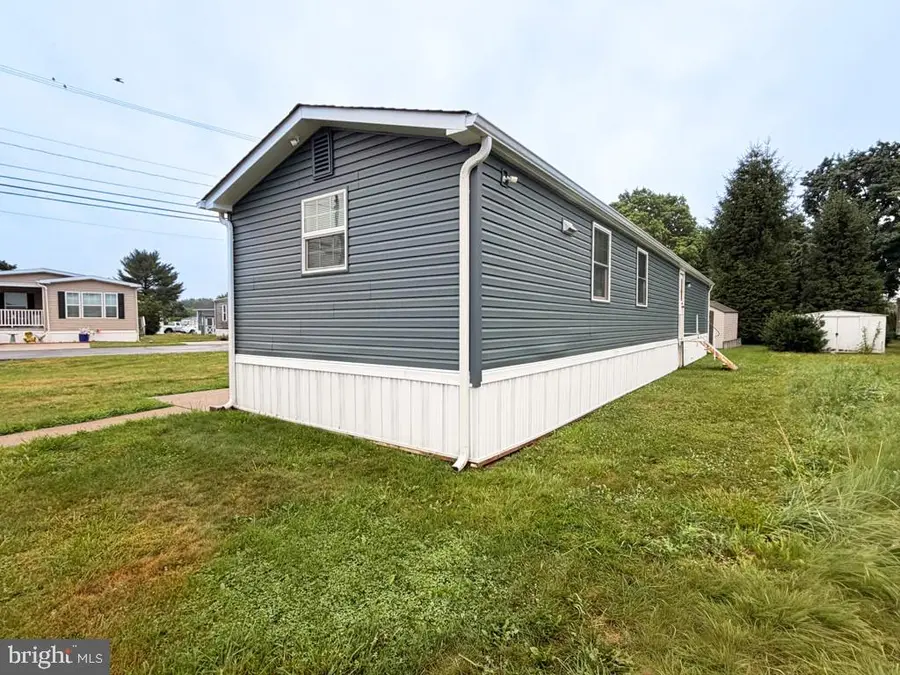 151 Harding Dr, Fairless Hills, PA 19030 - #3
