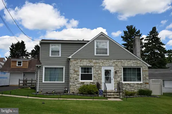 630 Elmwood Ave, FEASTERVILLE TREVOSE, PA 19053