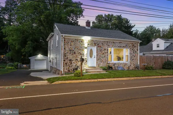 125 County Line Rd, FEASTERVILLE TREVOSE, PA 19053