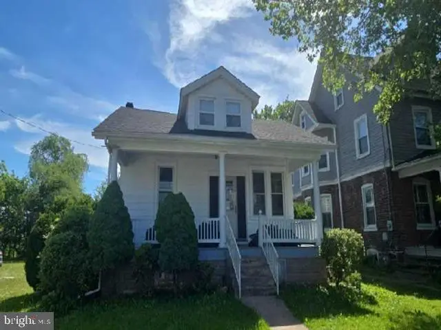 133 N Ambler St, Quakertown, PA 18951 - #1