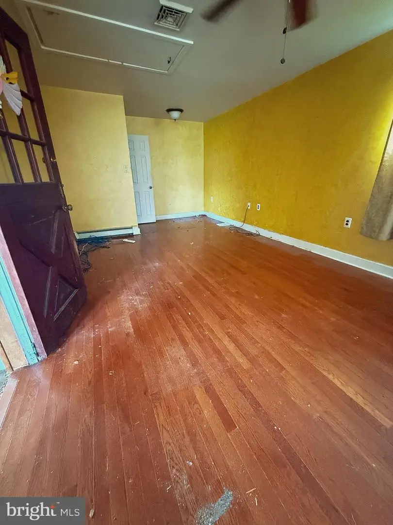 27 Plumtree Turn, Levittown, PA 19056 - #3