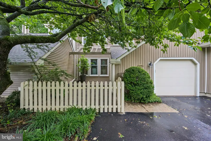 1564 Applewood Cir, Yardley, PA 19067 - #2