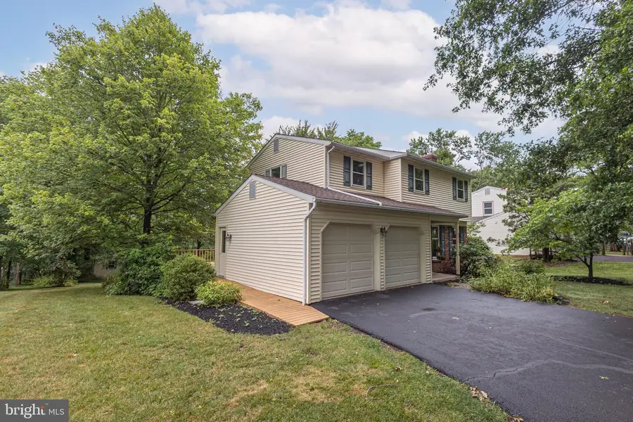327 Thistle Ln, Perkasie, PA 18944 - #3