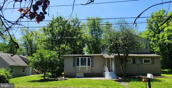 814 Dolington Rd, NEWTOWN, PA 18940