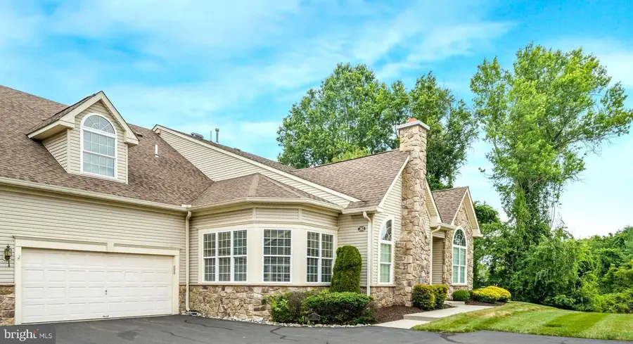 282 Willow Dr, Newtown, PA 18940 - #2