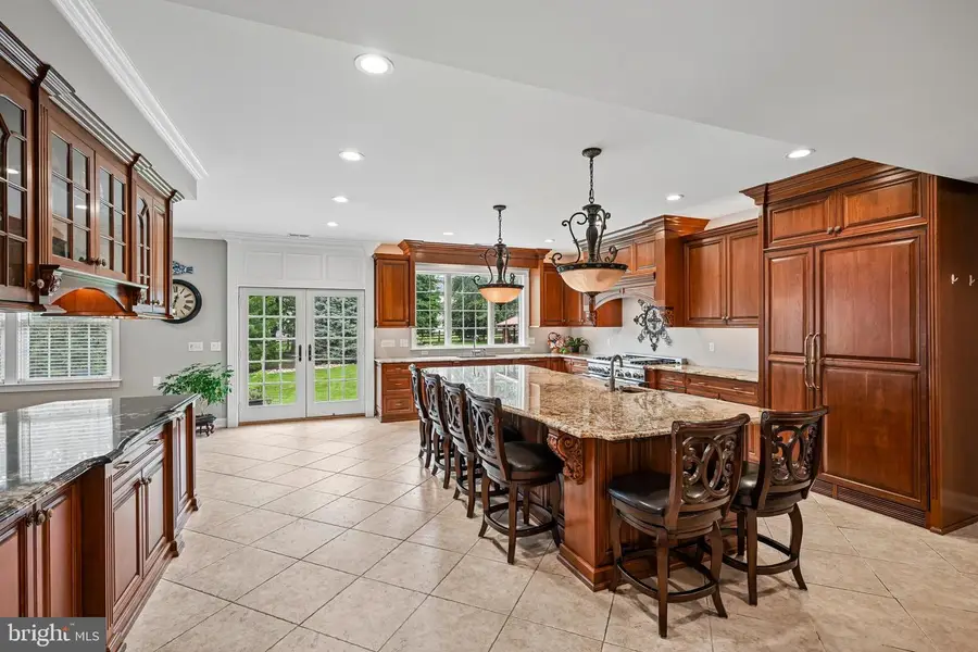 415 Hidden Oaks Dr, Yardley, PA 19067 - #2