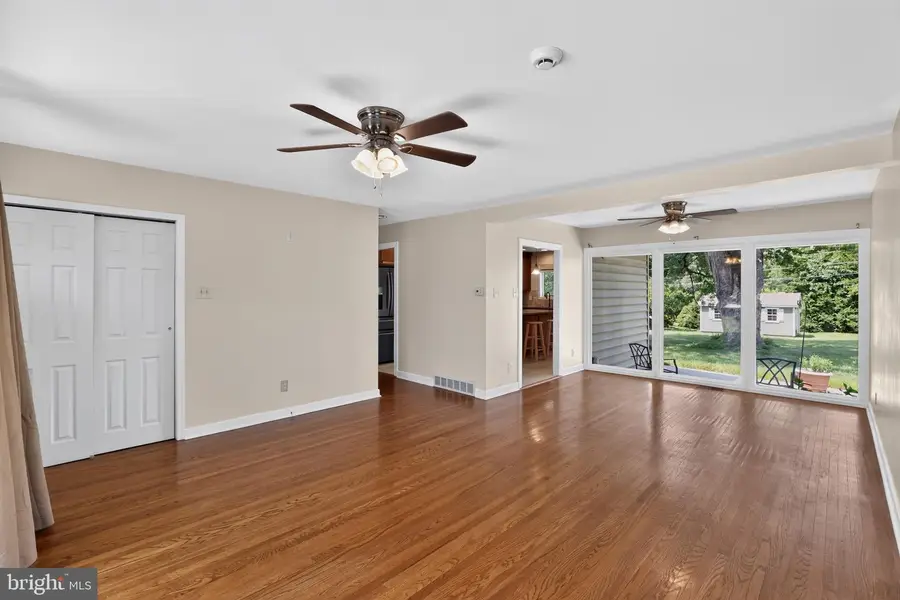 130 Acorn Dr, Warminster, PA 18974 - #2