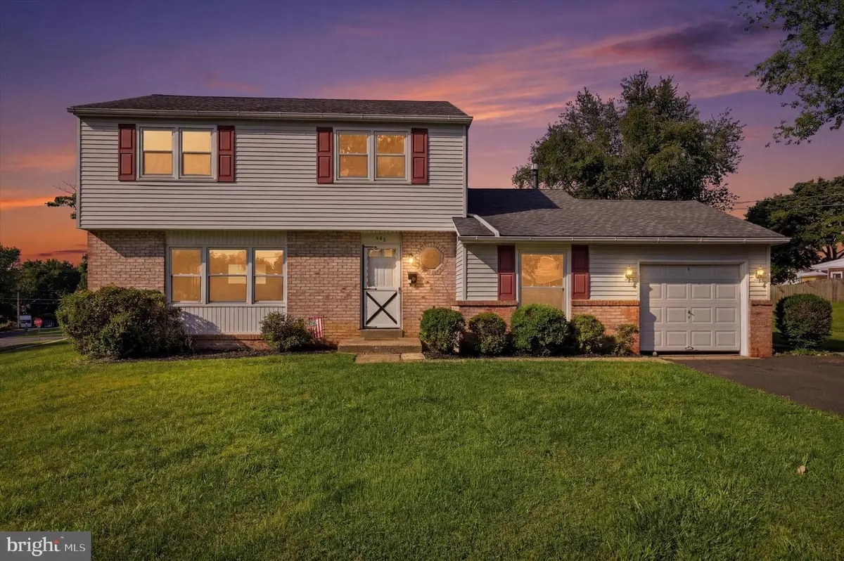 450 Coldspring Rd, Southampton, PA 18966 - #1