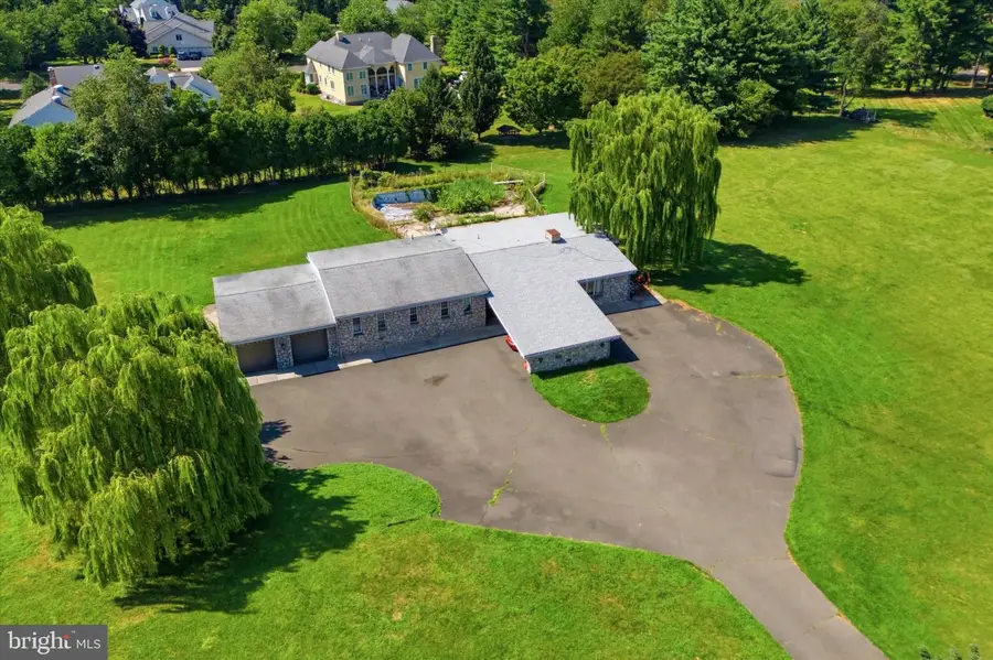 290 Hatboro Rd, Ivyland, PA 18974 - #2