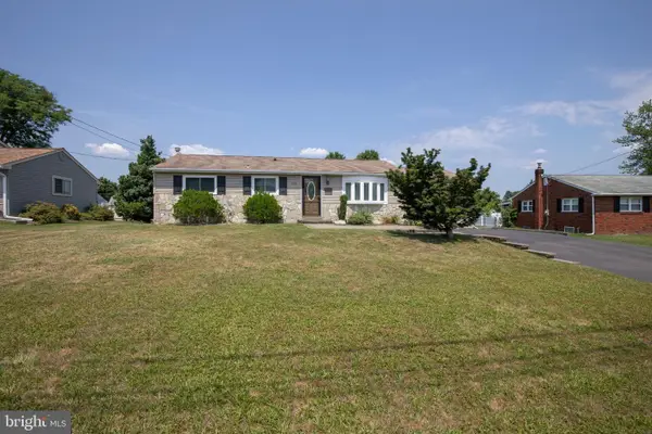 772 Clifford St, WARMINSTER, PA 18974
