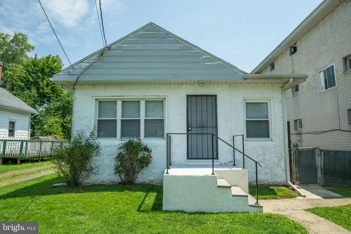 233 Centre St, Penndel, PA 19047 - #1