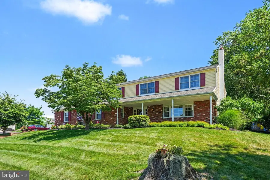161 Andrew Dr, Newtown, PA 18940 - #3