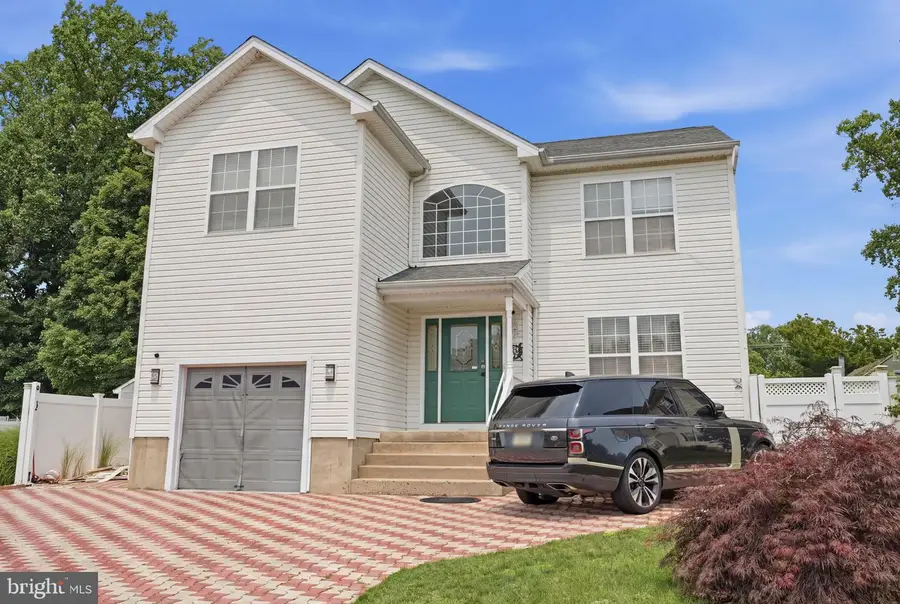 2347 Maple Ave, Croydon, PA 19021 - #2