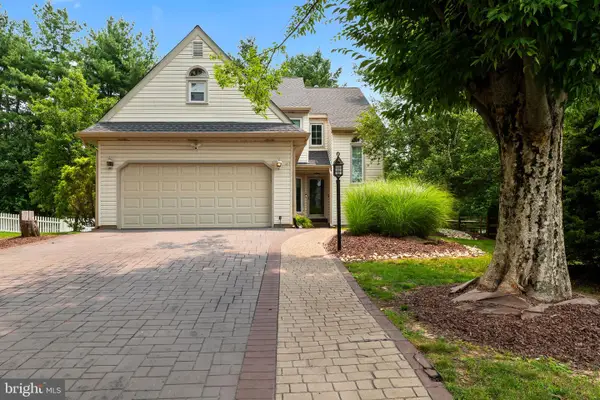 11 Ruby Ct, NEWTOWN, PA 18940