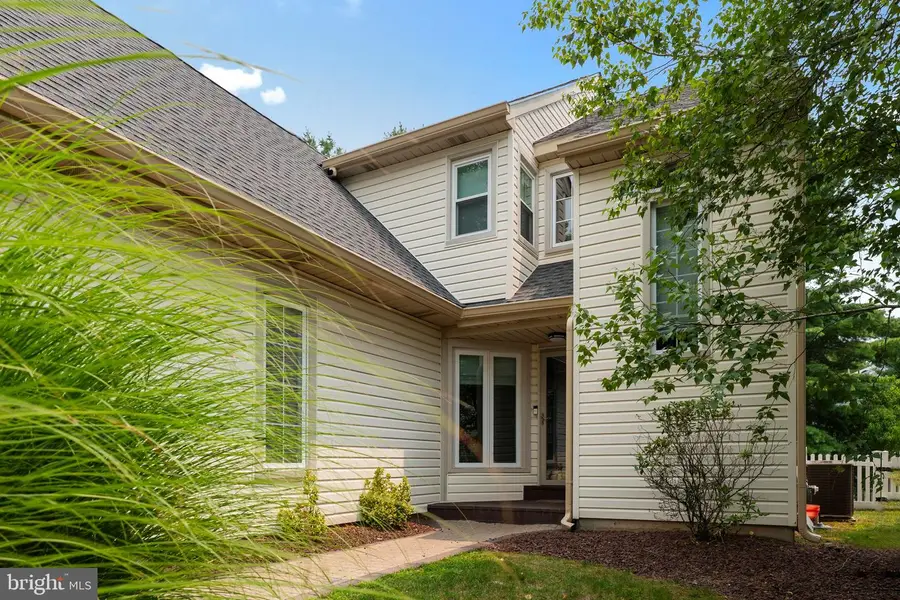 11 Ruby Ct, Newtown, PA 18940 - #3