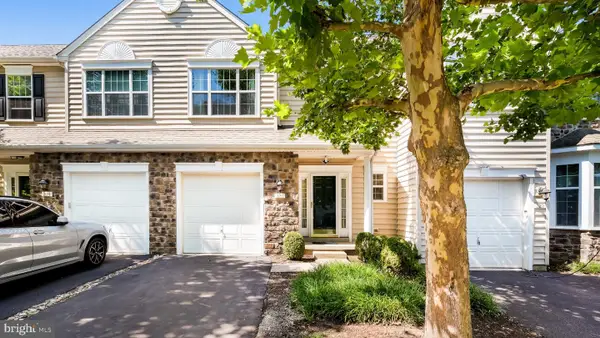 320 Oxford Ln, CHALFONT, PA 18914