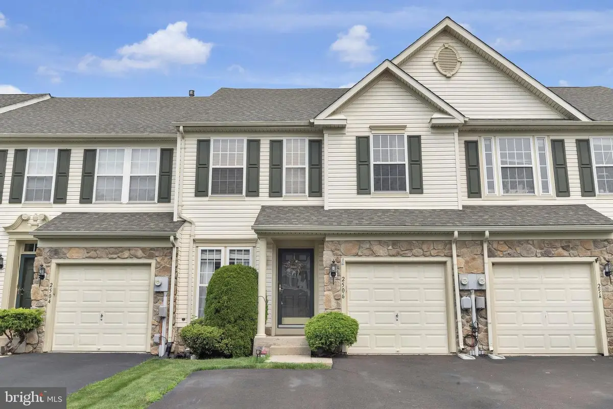 2506 Peachtree Dr, Perkasie, PA 18944 - #1
