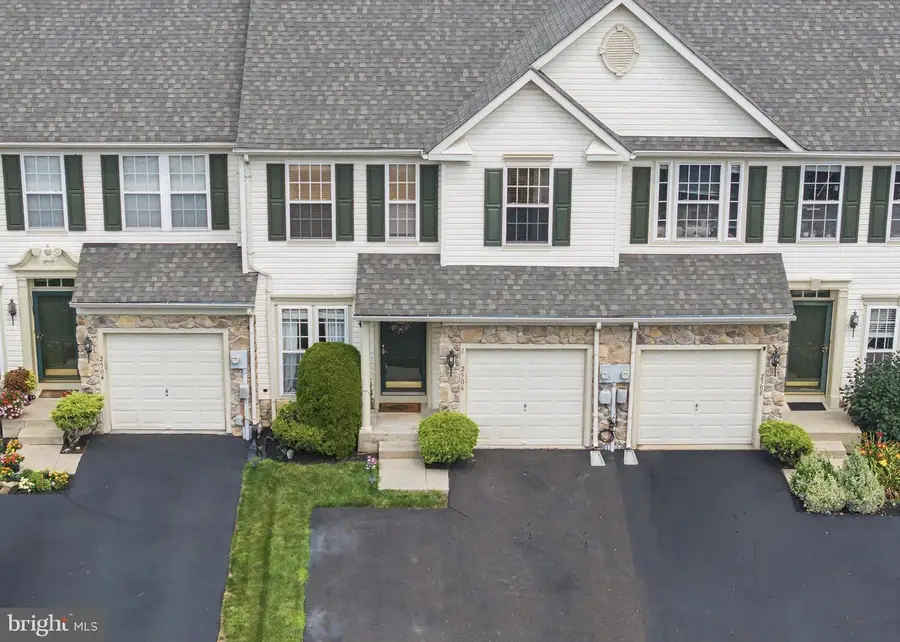 2506 Peachtree Dr, Perkasie, PA 18944 - #2
