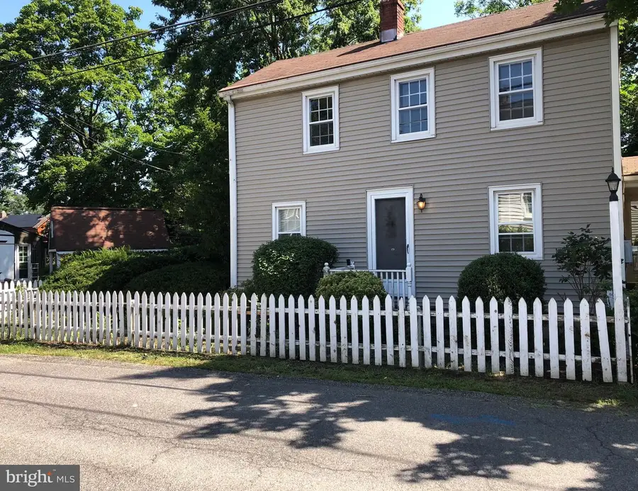 40 S Canal St, Yardley, PA 19067 - #2