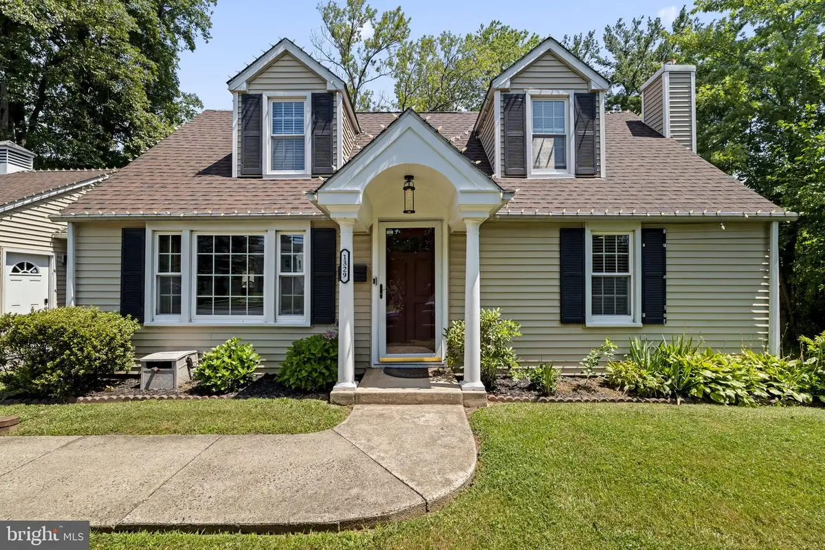 1329 W County Line Rd, Warminster, PA 18974 - #1