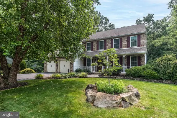 100 Live Oak Dr, QUAKERTOWN, PA 18951