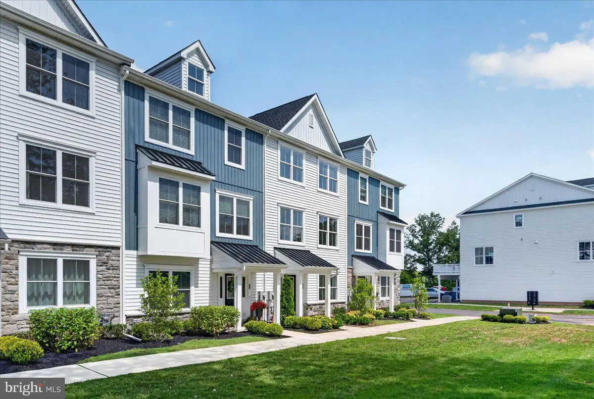 324 Schadle Rd, Bedminster, PA 18910 - #1