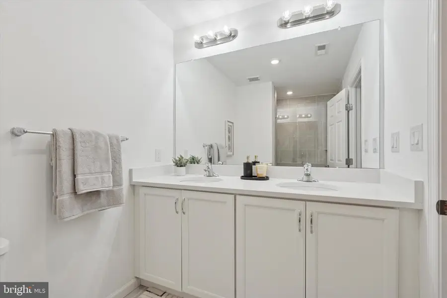 16654 River View Dr, Bristol, PA 19007 - #3