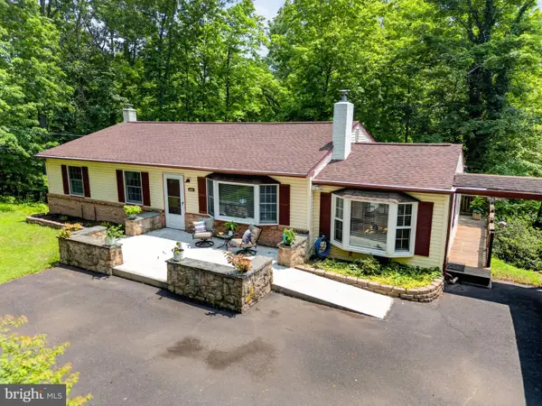 121 S Limekiln Pike, CHALFONT, PA 18914