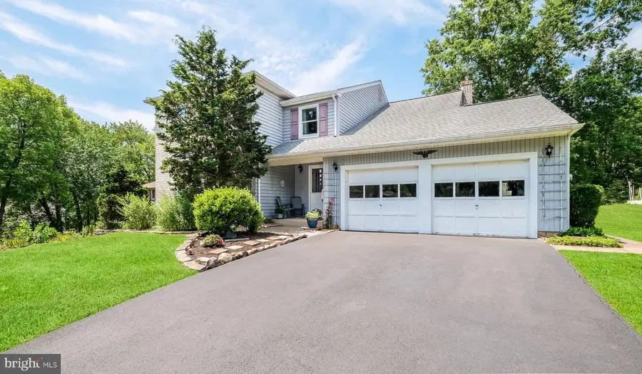 1076 Connemara Cir, Warrington, PA 18976 - #3